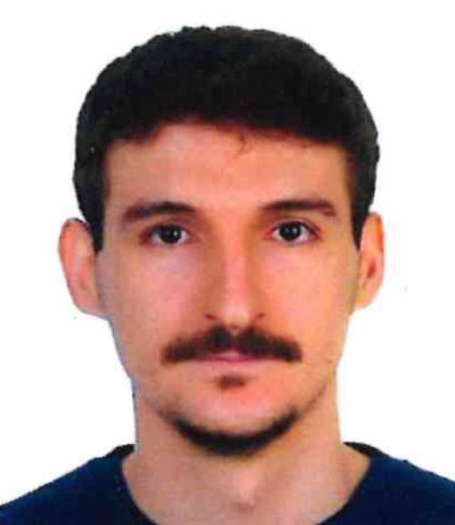 Yiğit Özovalı headshot