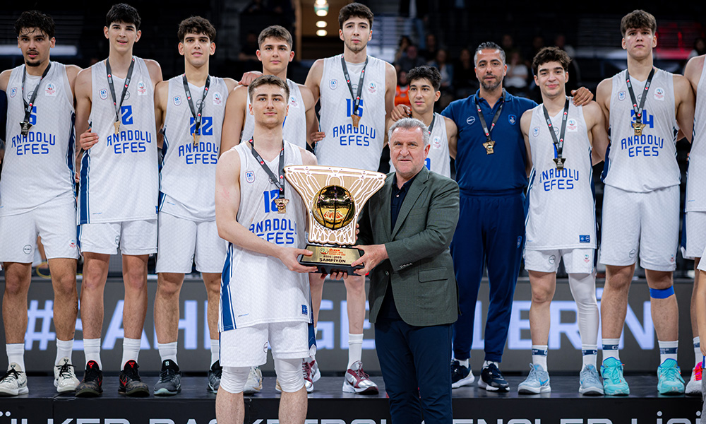 Ülker Basketbol Gençler Ligi Erkekler Kategorisi’nde Şampiyon: Anadolu Efes
