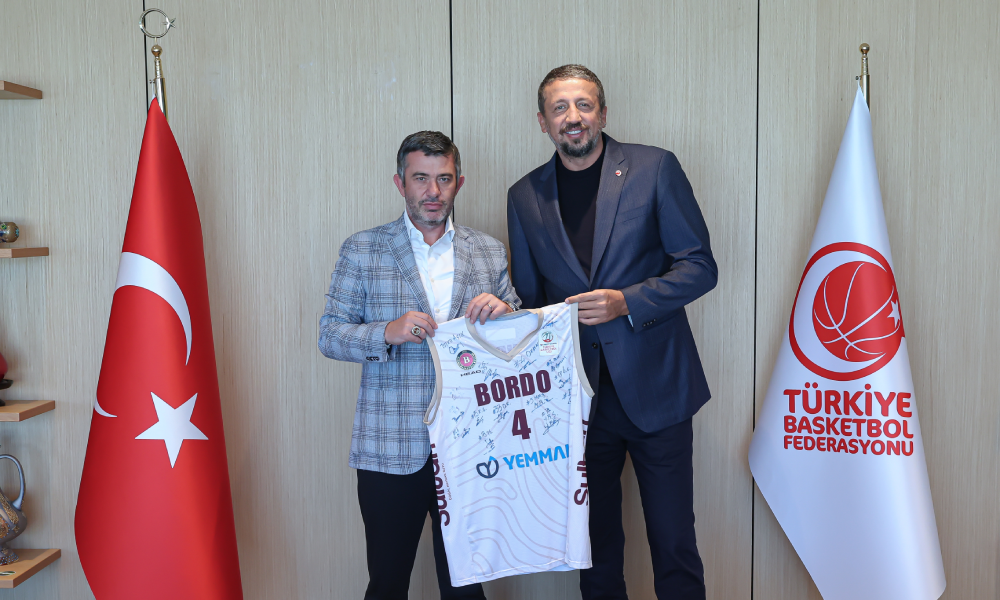 Pizzabulls Bordo Bandırma Başkanı Onur Göçmez, TBF Başkanı Türkoğlu’nu Ziyaret Etti