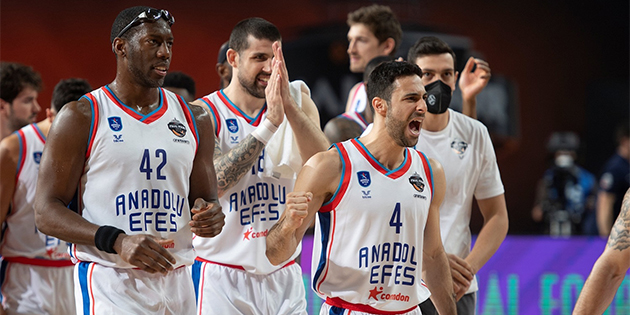 CSKA Moskova’yı Geçen Anadolu Efes Finalde